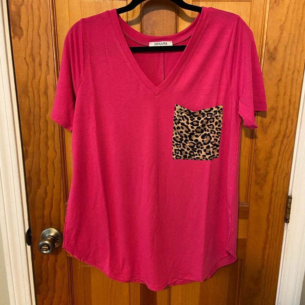 Animal print pocket tee